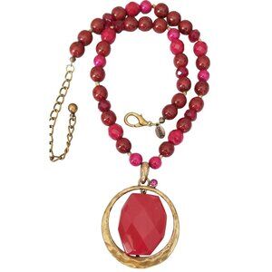Chicos Glass And Lucite Beaded Gold Tone Ring Pendant Necklace, M163